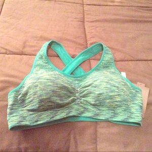 NWT GREEN MULTI  TEK GEAR SOIRTS. BRA